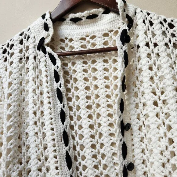 ONE GIRL WHO / Anthropologie Crochet white and black cardigan sweater - Picture 3 of 9